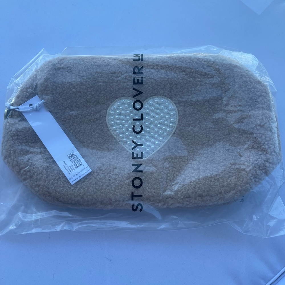 SCL large fuzzy pouch with heart